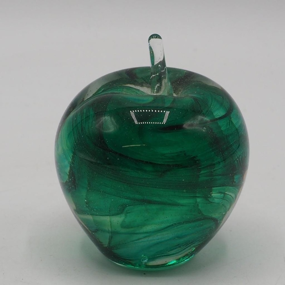 Kerry Glass Green‎ Apple Paperweight Hand Made in Ireland Art Glass Figurine